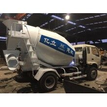 廠家大量供應(yīng)3m3混凝土罐車，攪拌罐車，量大從優(yōu)